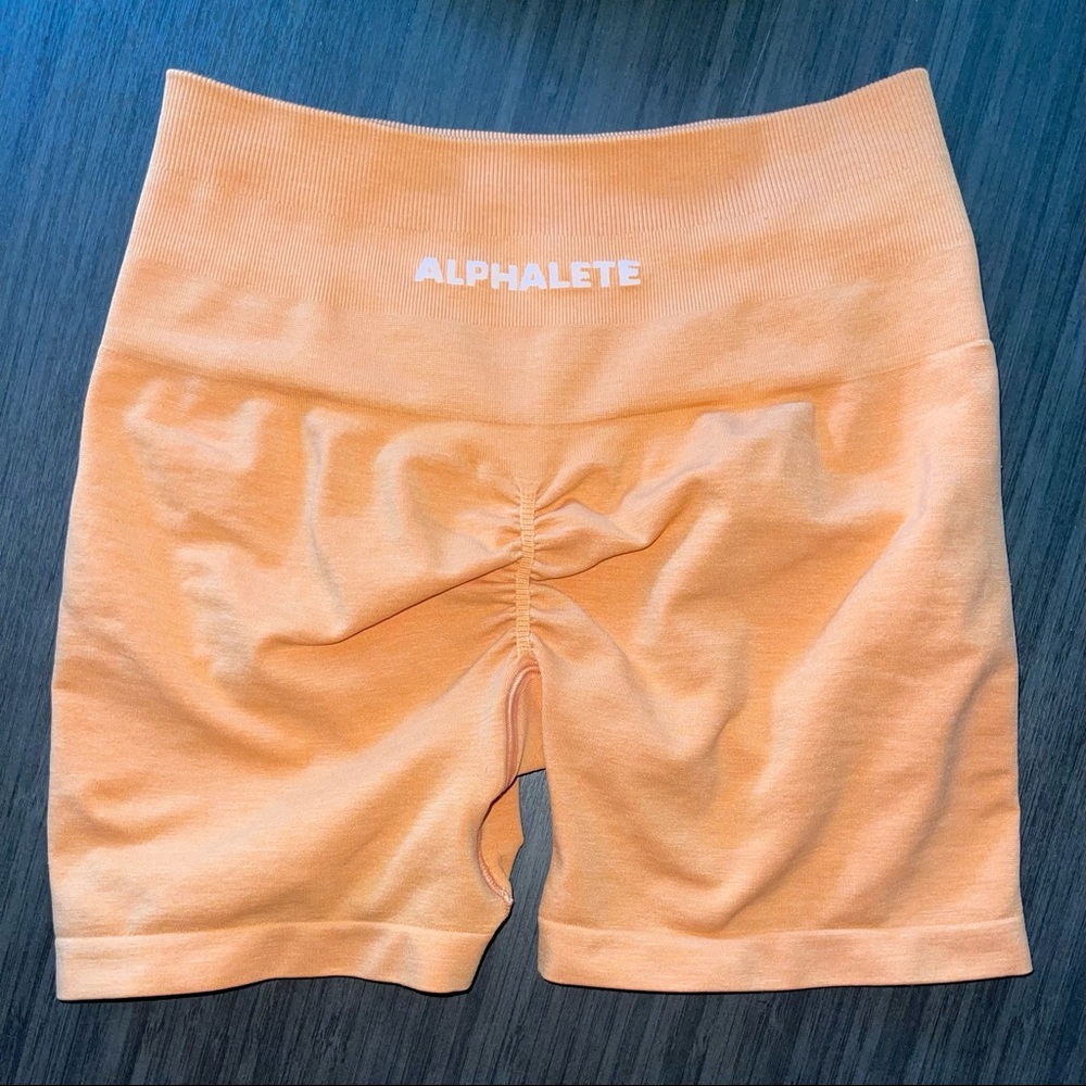 Alphalete amplify shorts